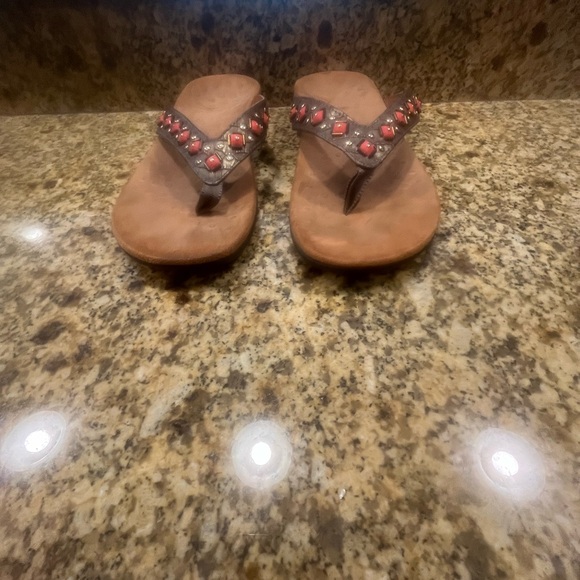VIONIC Women's Floriana Bronze Coral Bead Thong Sandals Size 9 Plantar Fasciitis - Picture 3 of 8